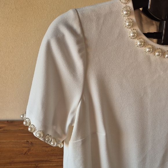 HOLIDAY SALE Preston & York Cream Dress with Pearl Details - Picture 4 of 6